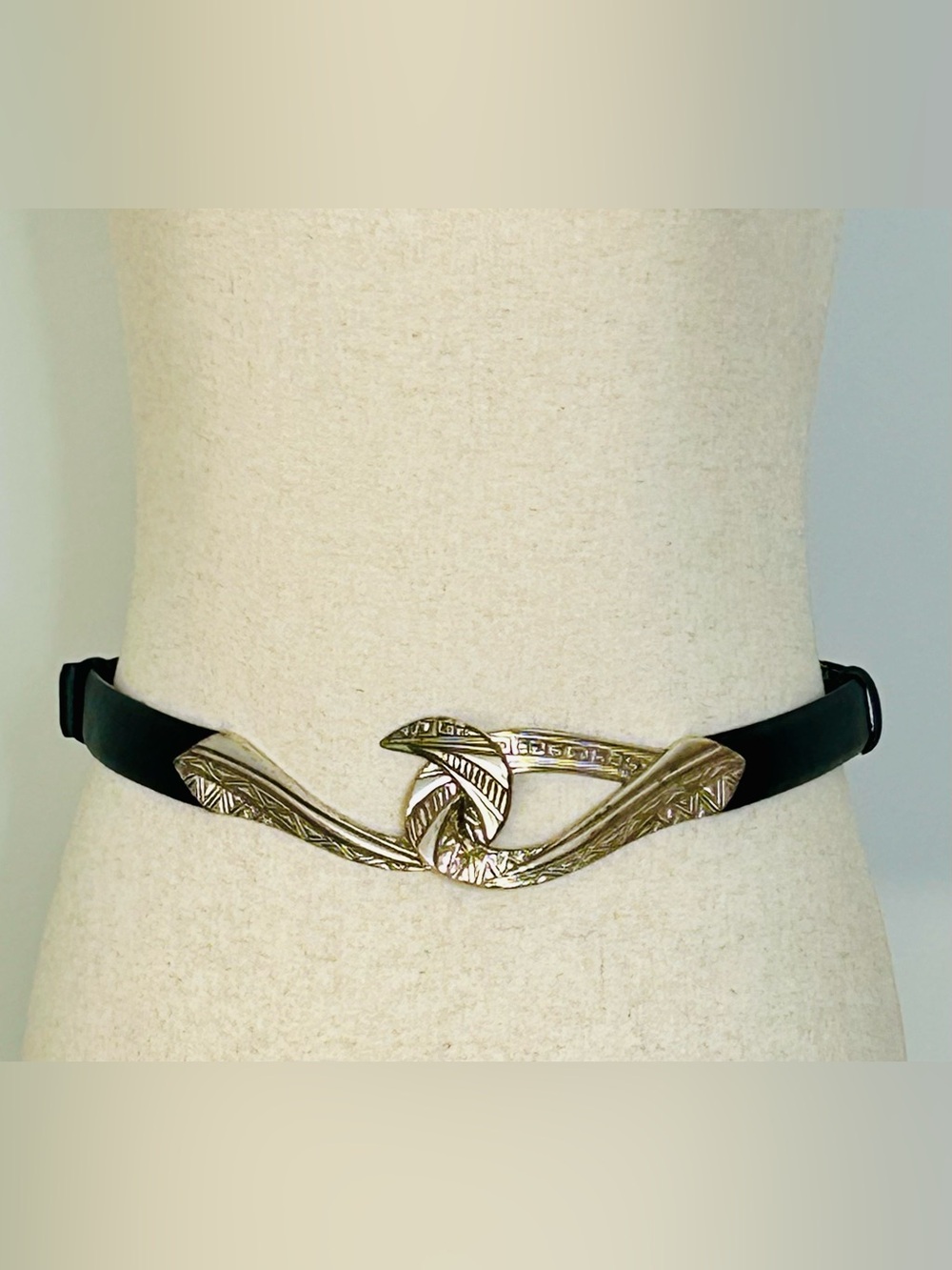 Vintage Chicos Metal Clasp Black Leather Adjustable Slide Belt M/L Western Boho